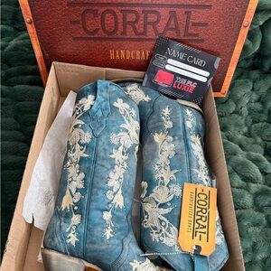 Corral Tan and Black Leather Boots